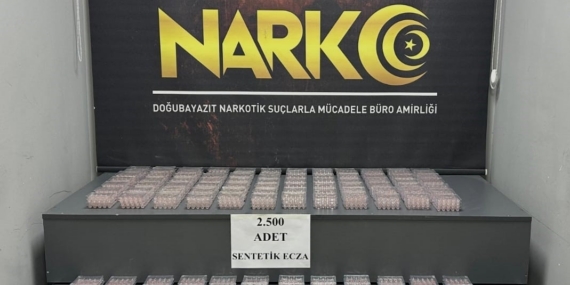 Ağrı’da tırda yüklü miktarda sentetik ecza yakalandı