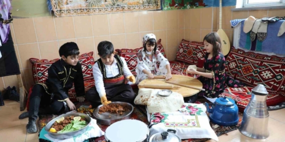 Ağrı’da Tutum, Yatırım ve Türk Malları Haftası etkinliği düzenlendi