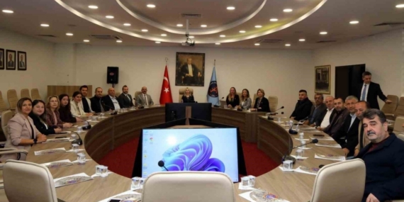 Akdeniz Üniversitesi’nden muhtarlara eğitim