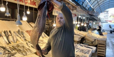 Akdeniz’de 1,5 metrelik Atlas balığı yakalandı