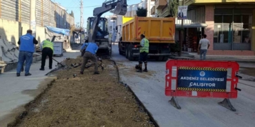 Akdeniz’de yol çalışmaları hız kesmiyor