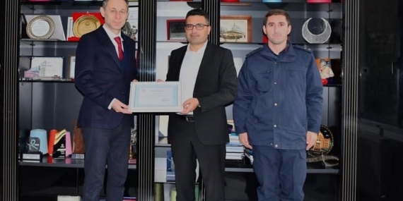 Aksoy’dan jandarmaya araç bağışı