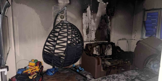 Alaplı’da bir evde çıkan yangında oda zarar gördü