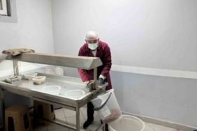 Alaplı’da fındık kavurma tesisleri taleplere yetişemiyor