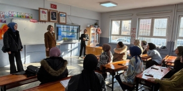 Altıntaş’ta Aile Okulu Kursu devam ediyor