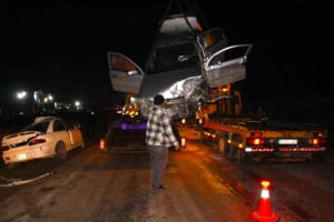 Amasya’da iki otomobil kafa kafaya çarpıştı: 8 yaralı
