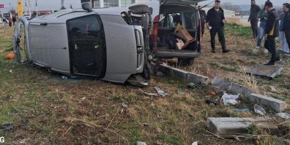 Amasya’da kamyonetler çarpıştı: 4 yaralı