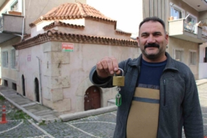 Amasya’da kapısına kilit vurulan 9 türbeden 5’i yeniden ziyarete açıldı