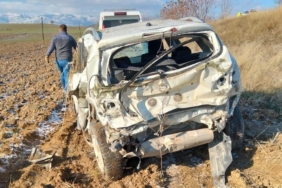 Amasya’da otomobil ile SUV araç çarpıştı: 8 yaralı
