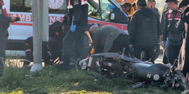 Ambulans şoförü kazada hayatını kaybetti
