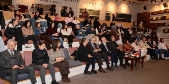 Anadolu Üniversitesi’nde ’Yapay Zekâ ve Sağlık’ semineri düzenlendi