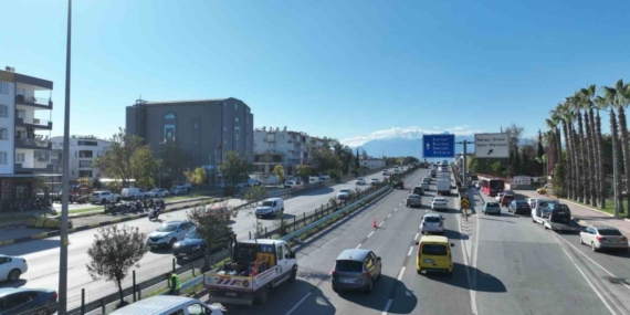 Ankara Büyükşehir’den Gazi Bulvarı’na otokorkuluk