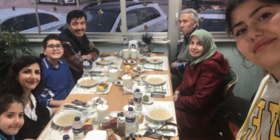 Annesinin hayali 3 kişiye umut oldu