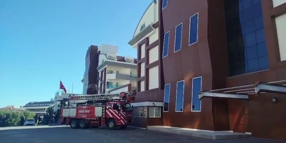 Antalya’da 5 yıldızlı oteldeki yangın korkuttu