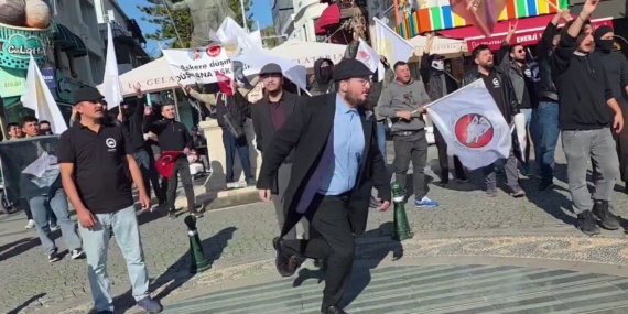 Antalya’da muhalif görüşlü gruplar arasında tartışma