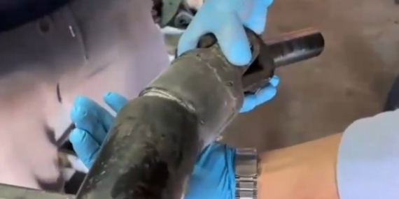 Antalya’da otomobilin şaftına gizlenmiş 17 kilogram metamfetamin ele geçirildi