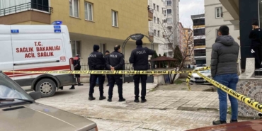 Apartmanın 8. katından düşen adam hayatını kaybetti