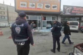 Aracın LPG tankı patladı: 3 yaralı