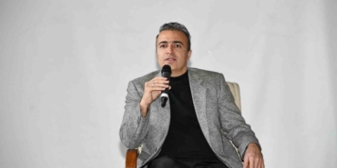 Ardahan Valisi Hayrettin Çiçek, "Kariyer Günleri" etkinliğinde öğrencilerle bir araya geldi