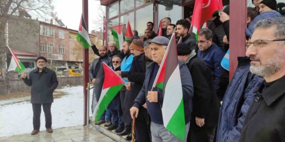 Ardahan’da cuma çıkışı Filistin’e destek açıklaması
