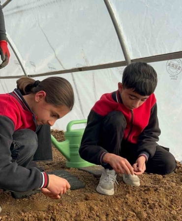 Arıcak’ta minik eller toprakla buluştu