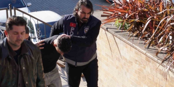Arkadaşını bıçaklayarak öldüren şahıs tutuklandı