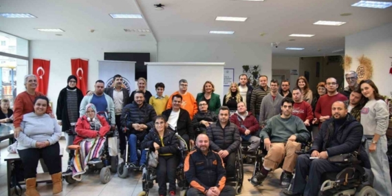 Atakum Belediyesi’nden özel gereksinimli bireylere yönelik afet farkındalık eğitimi