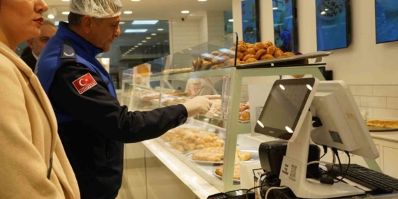 Atakum’da gıda denetimi: Kurallara uymayan işletmelere ceza