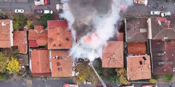 Ataşehir’de korkutan yangın: 4 kişi kurtarıldı