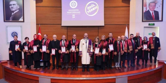Atatürk Üniversitesinde akademik performans ödül töreni gerçekleşti