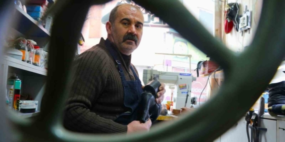 Ayakkabı tamircilerinde kış yoğunluğu başladı