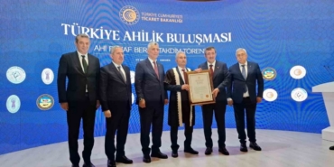 Aydın’ın Ahisi Gülter’e Ahi Esnaf Beratı verildi