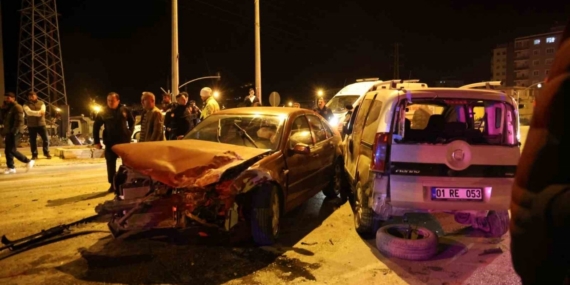 Baba yadigarı otomobil hurdaya döndü: 2 yaralı