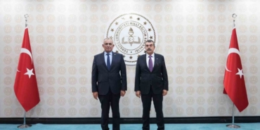 Bakan Tekin, KKTC Milli Eğitim Bakanı Çavuşoğlu’nu makamında ağırladı
