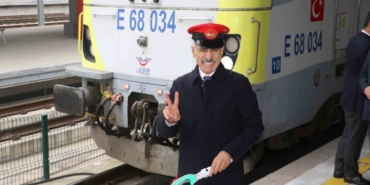 Bakan Uraloğlu: "Turistik Doğu Ekspresi’nin yeni sezonunda 10 bin 800 seyahat tutkununa Anadolu’nun büyüsünü yaşatacağız"