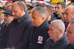 Bakan Yerlikaya, Yalova’da şehit cenazesine katıldı