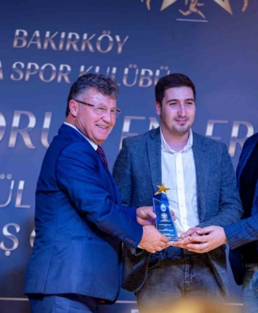 Bakırköy Ata Spor Kulübü’nden İhlas Medya’ya 2 ödül
