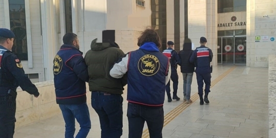 Balıkesir’de jandarma, sessiz aparatlı hırsızları kıskıvrak yakaladı