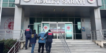 Balıkesir’de Jandarmadan firari hükümlüye suç üstü operasyon
