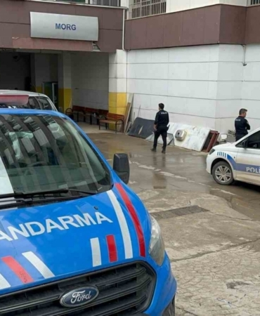 Balkondan düşen yaşlı adam hayatını kaybetti