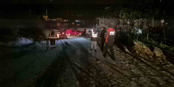 Bartın’da kiralık ev ararken ormanlık alana giren çift mahsur kaldı