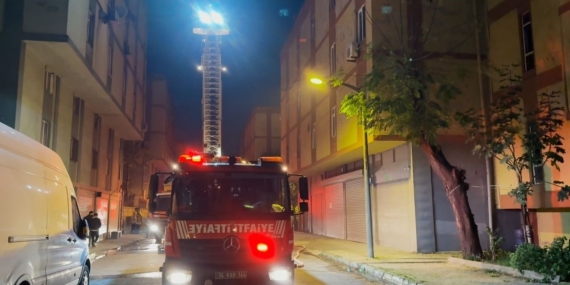 Başakşehir’de ayakkabı imalathanesindeki yangın söndürüldü