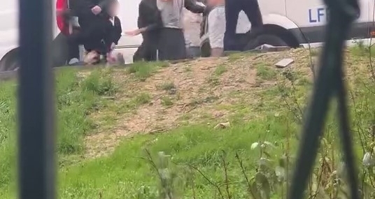 Başakşehir’de kardeş kavgası: Sopa, kemer ve bıçaklar havada uçuştu