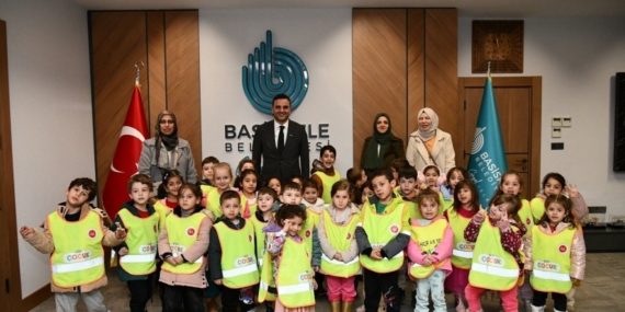 Başiskele’de 4-6 yaş Kur’an kursu öğrencilerinden belediye ziyareti
