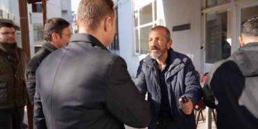 Başkan Akın depremzedeleri ziyaret etti