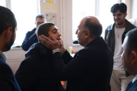 Başkan Arslan engelli bireyleri özel günlerinde yalnız bırakmadı