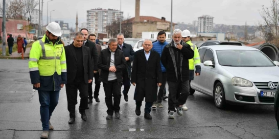 Başkan Büyükkılıç; Kartal Kavşağı altyapı çalışmalarını inceledi