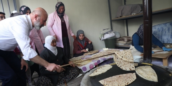 Başkan Çolakbayrakdar: "Köy kimliğini koruyan, geleceğe nefes olan projeler üretiyoruz"