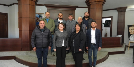 Başkan Gençay, pazar esnafını ağırladı