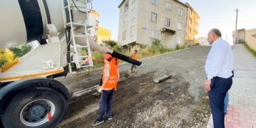 Başkan Sandıkçı: "2025 yılında ilçeye 27,8 kilometre yeni beton yol kazandırdık"